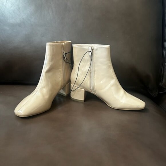 NWT Nude Block Heel Faux Leather Ankle Booties - Picture 9 of 13